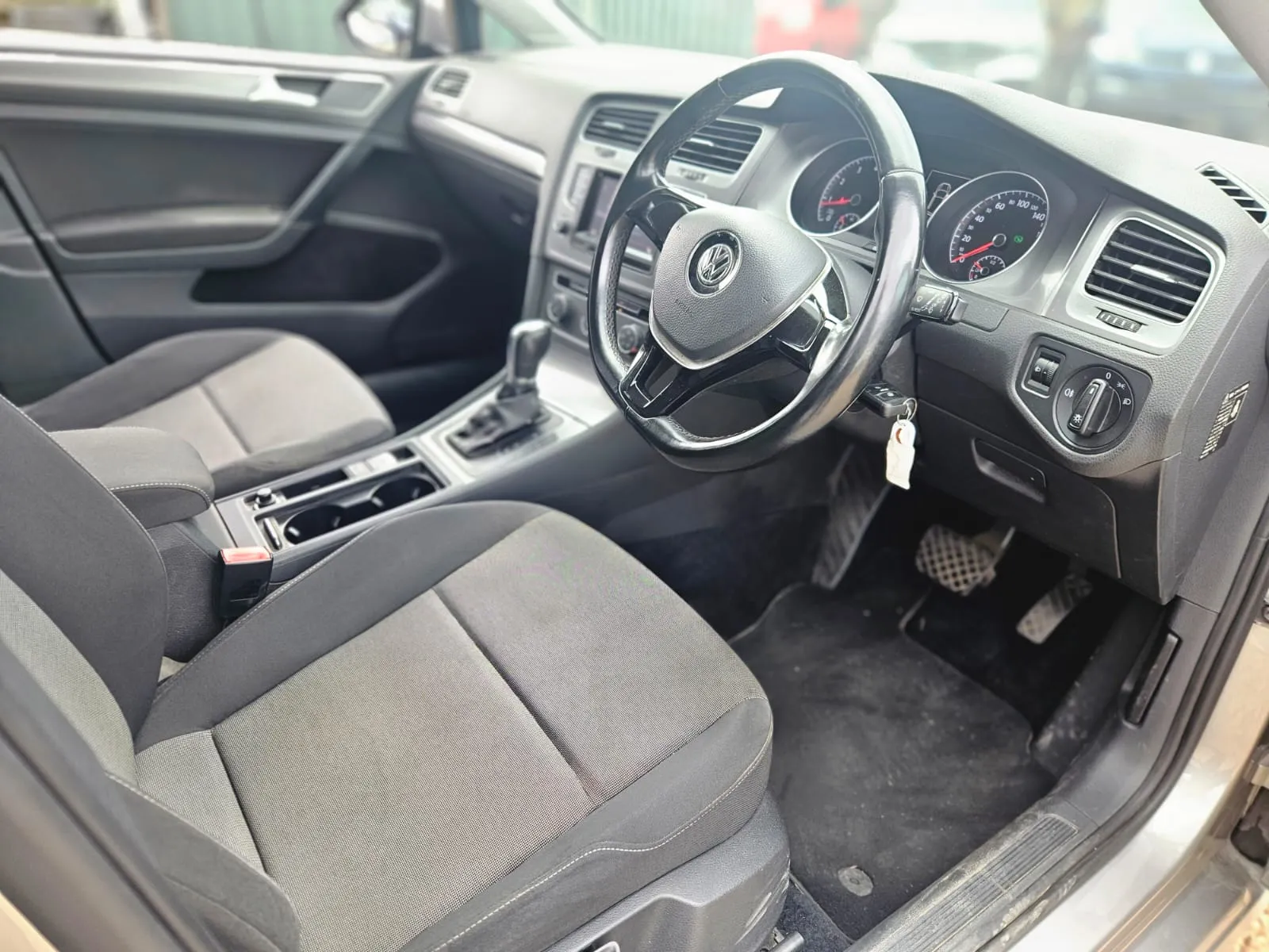 vehicle-media-21