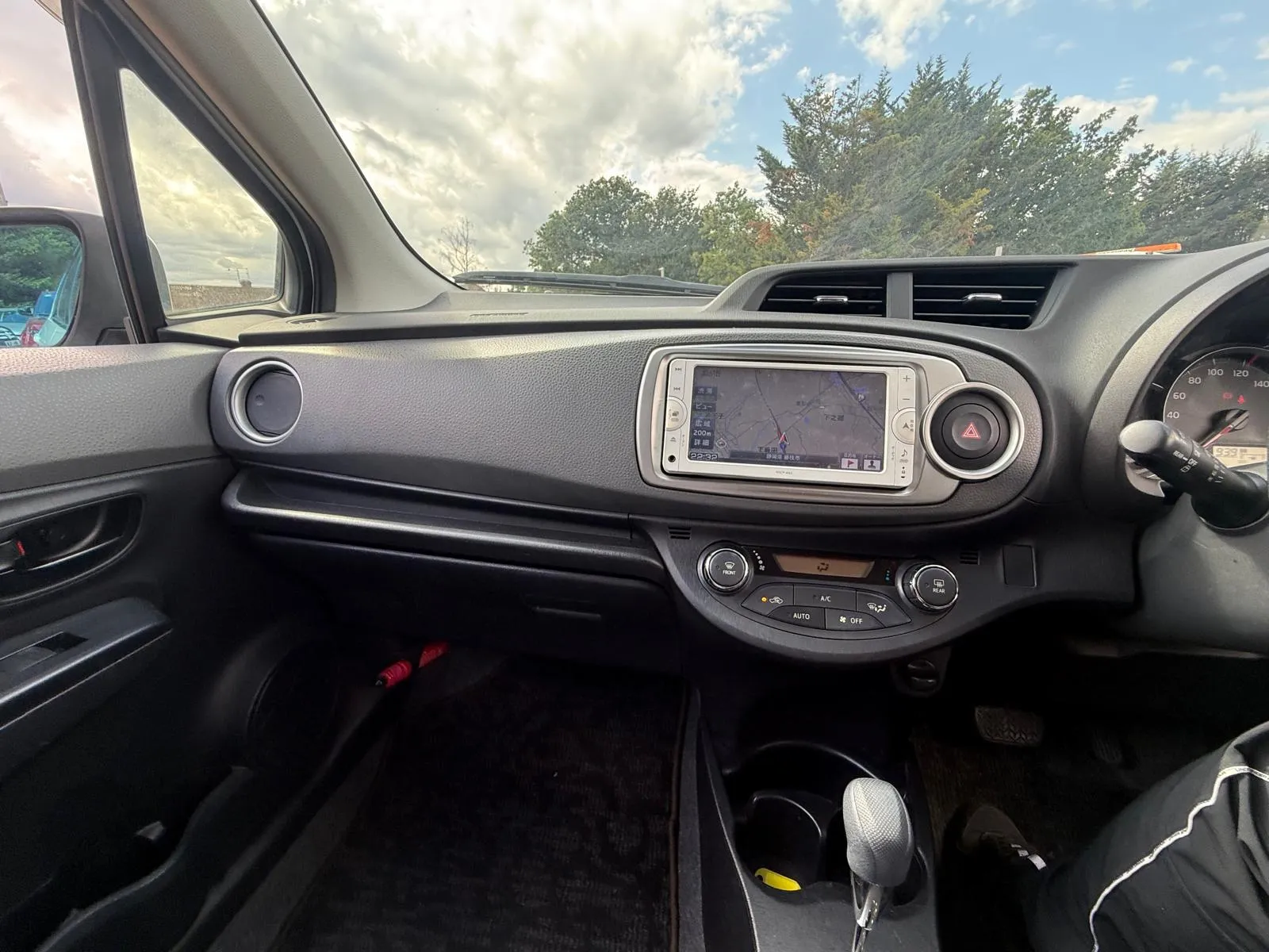 vehicle-media-16