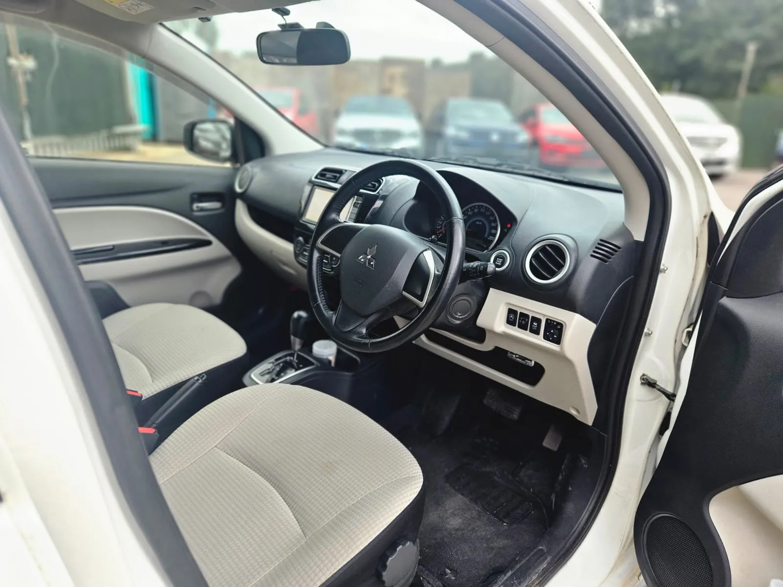 vehicle-media-19
