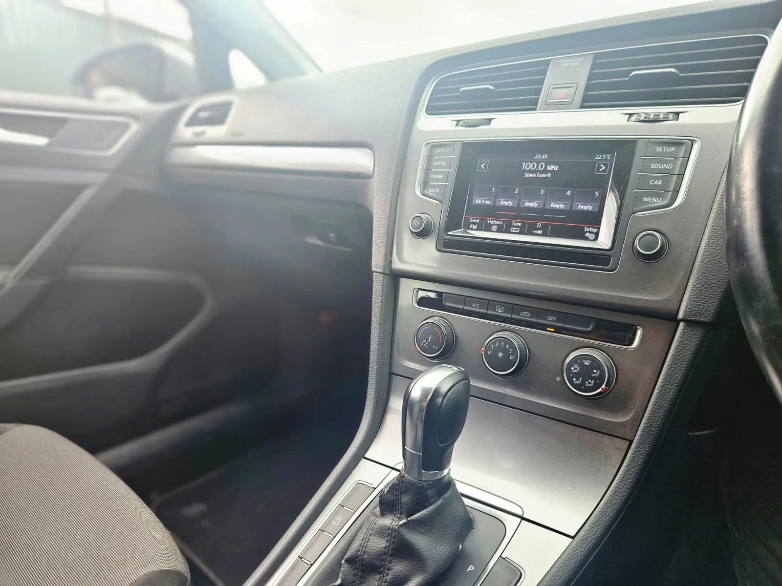 vehicle-media-27