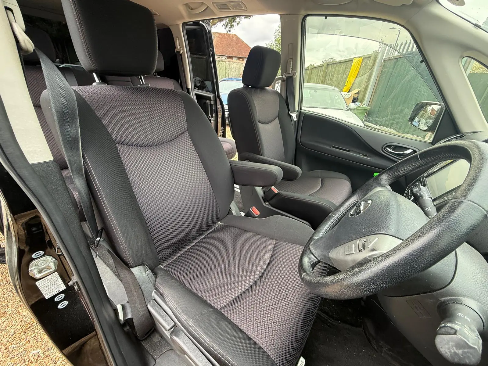 vehicle-media-18