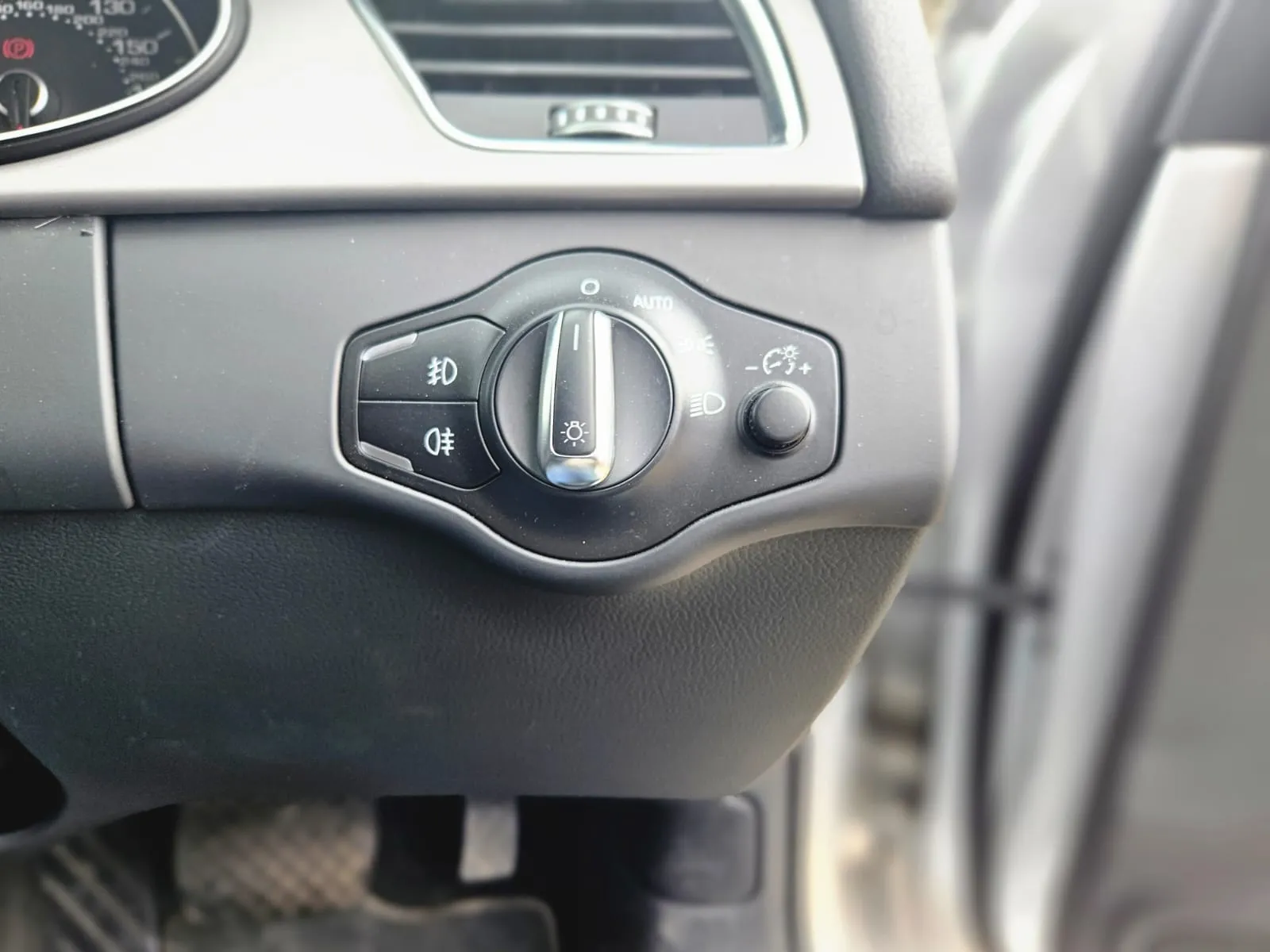 vehicle-media-20