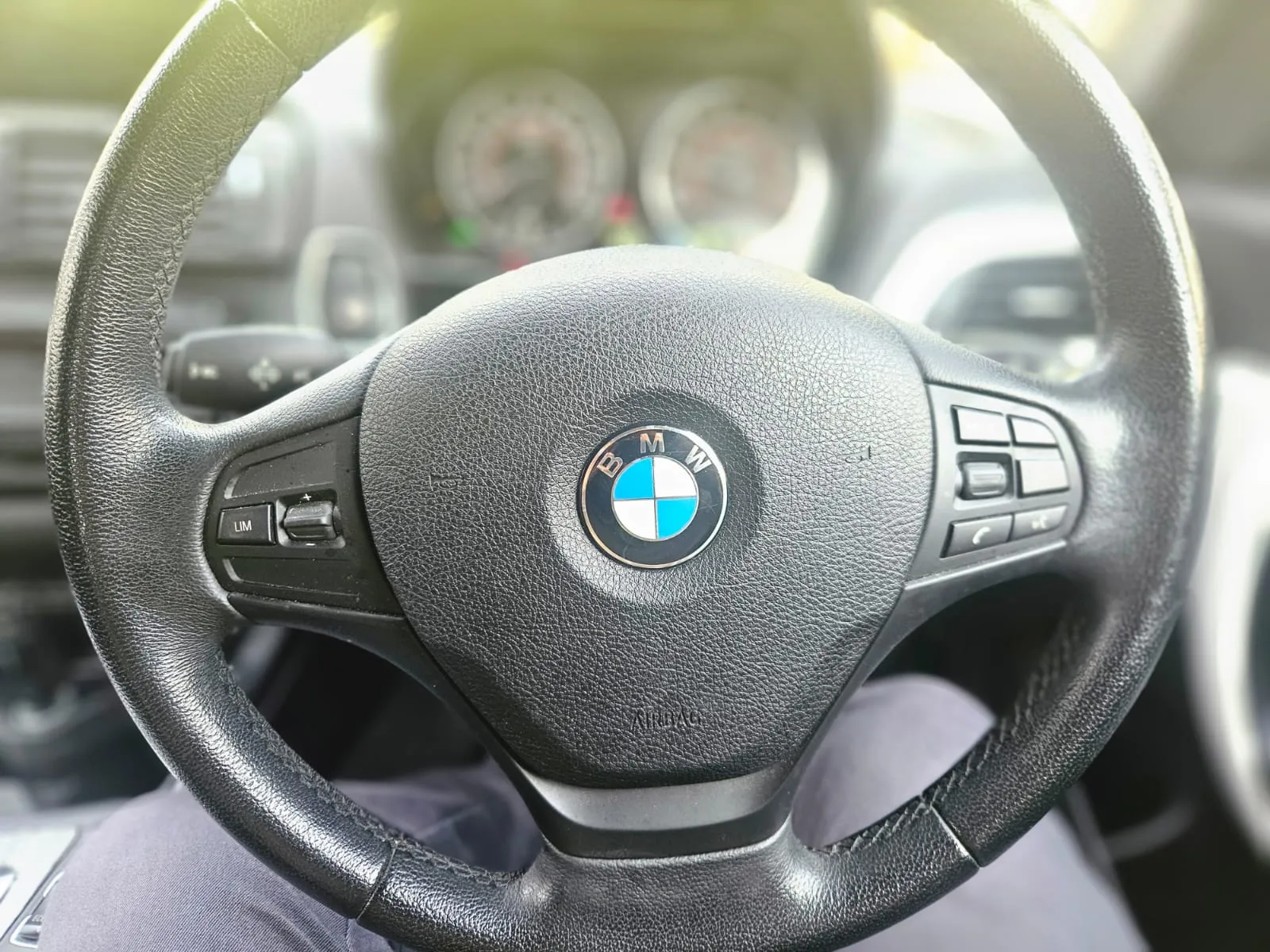 vehicle-media-16