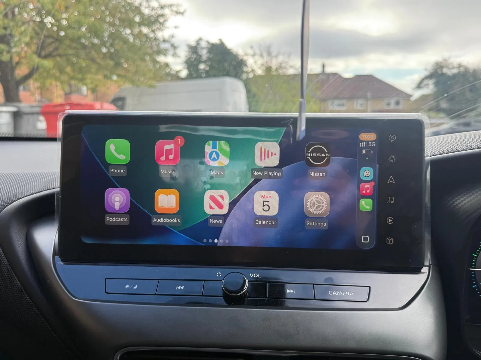 vehicle-media-25