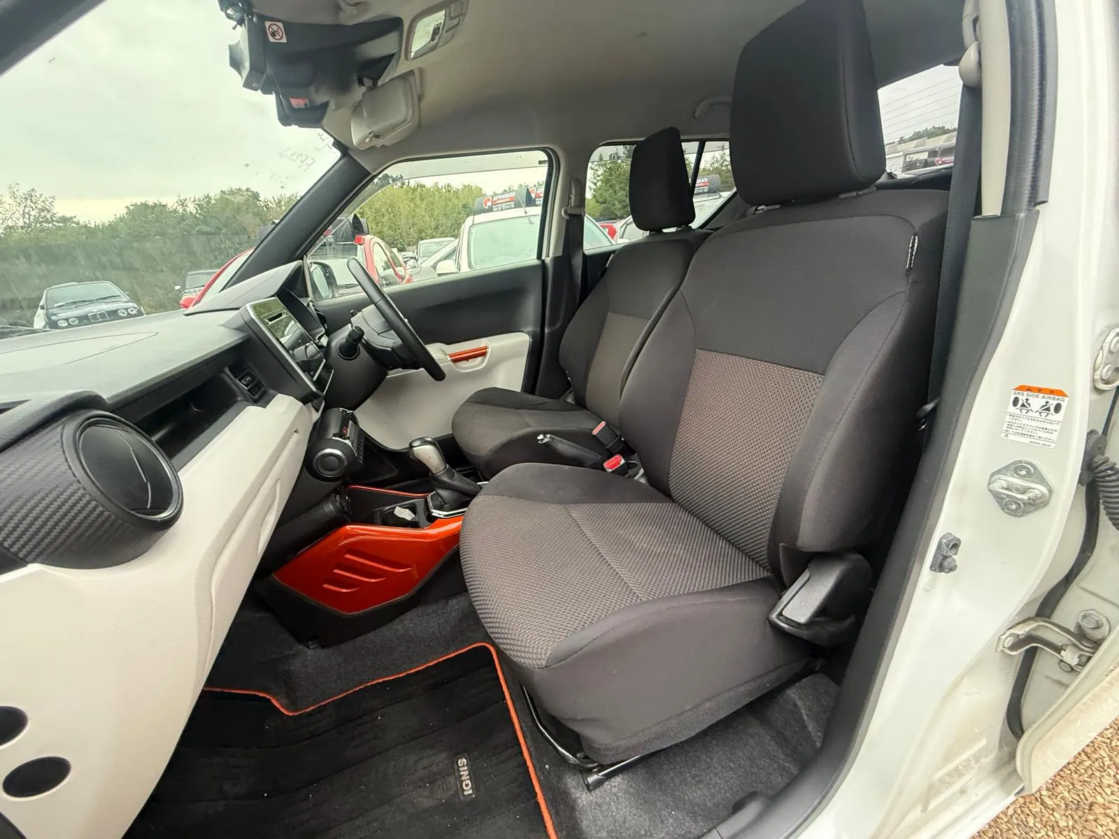 vehicle-media-27