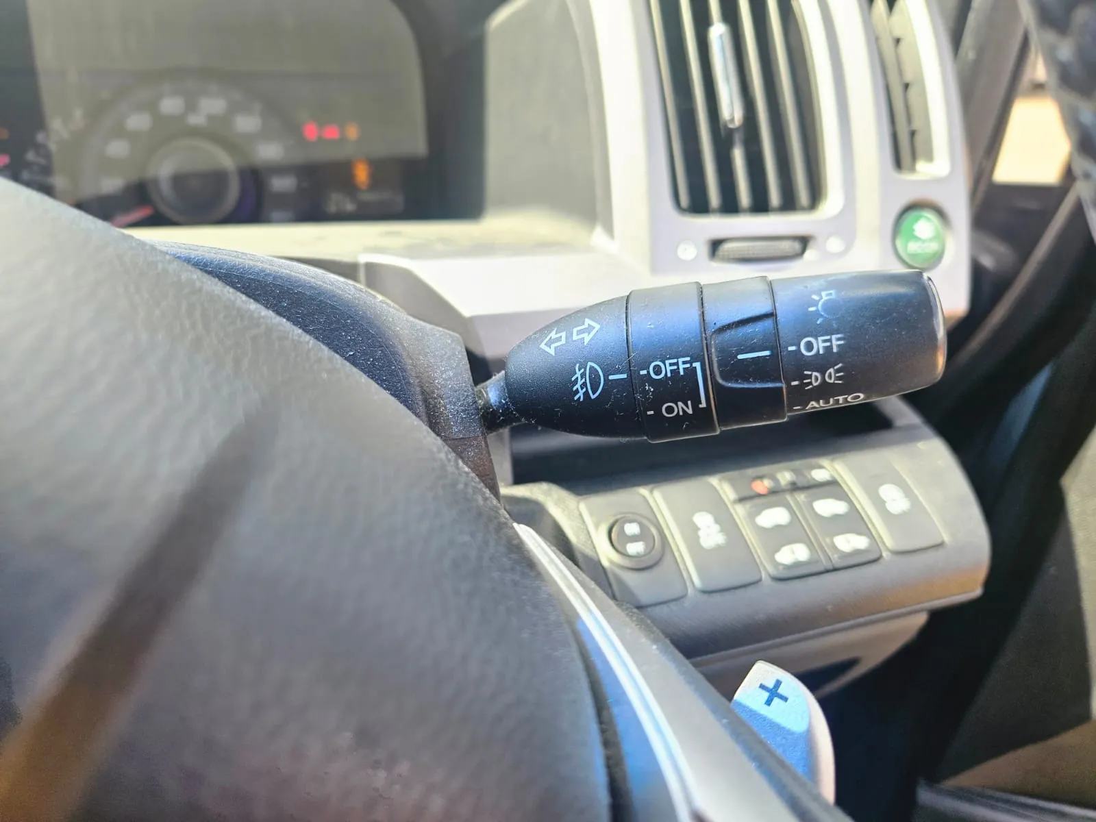 vehicle-media-30