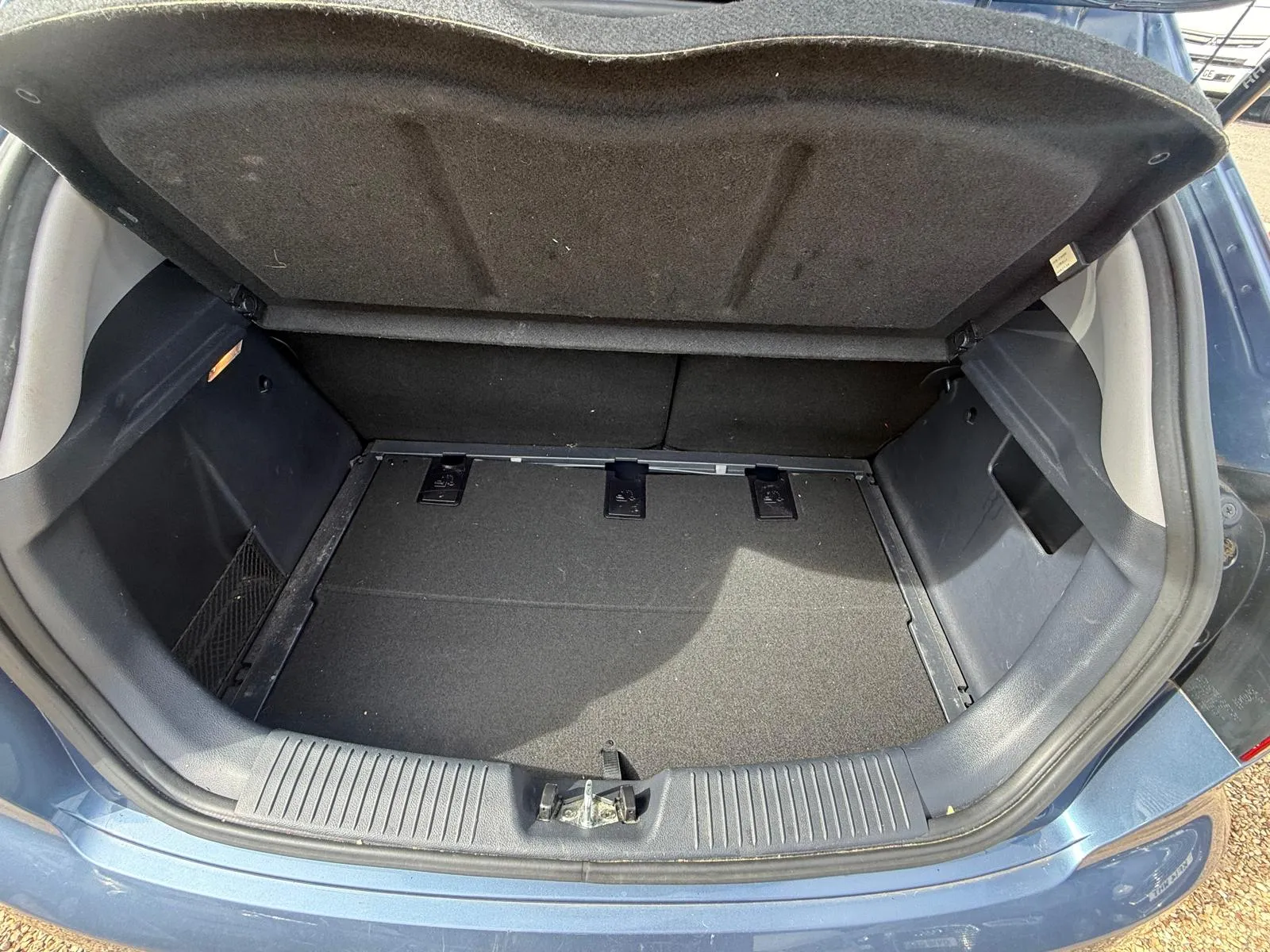 vehicle-media-14