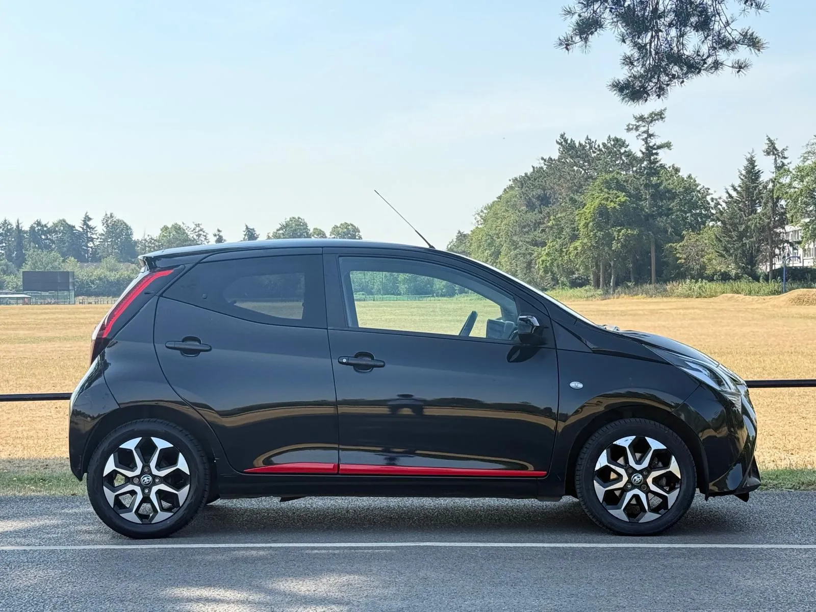 vehicle-media-10