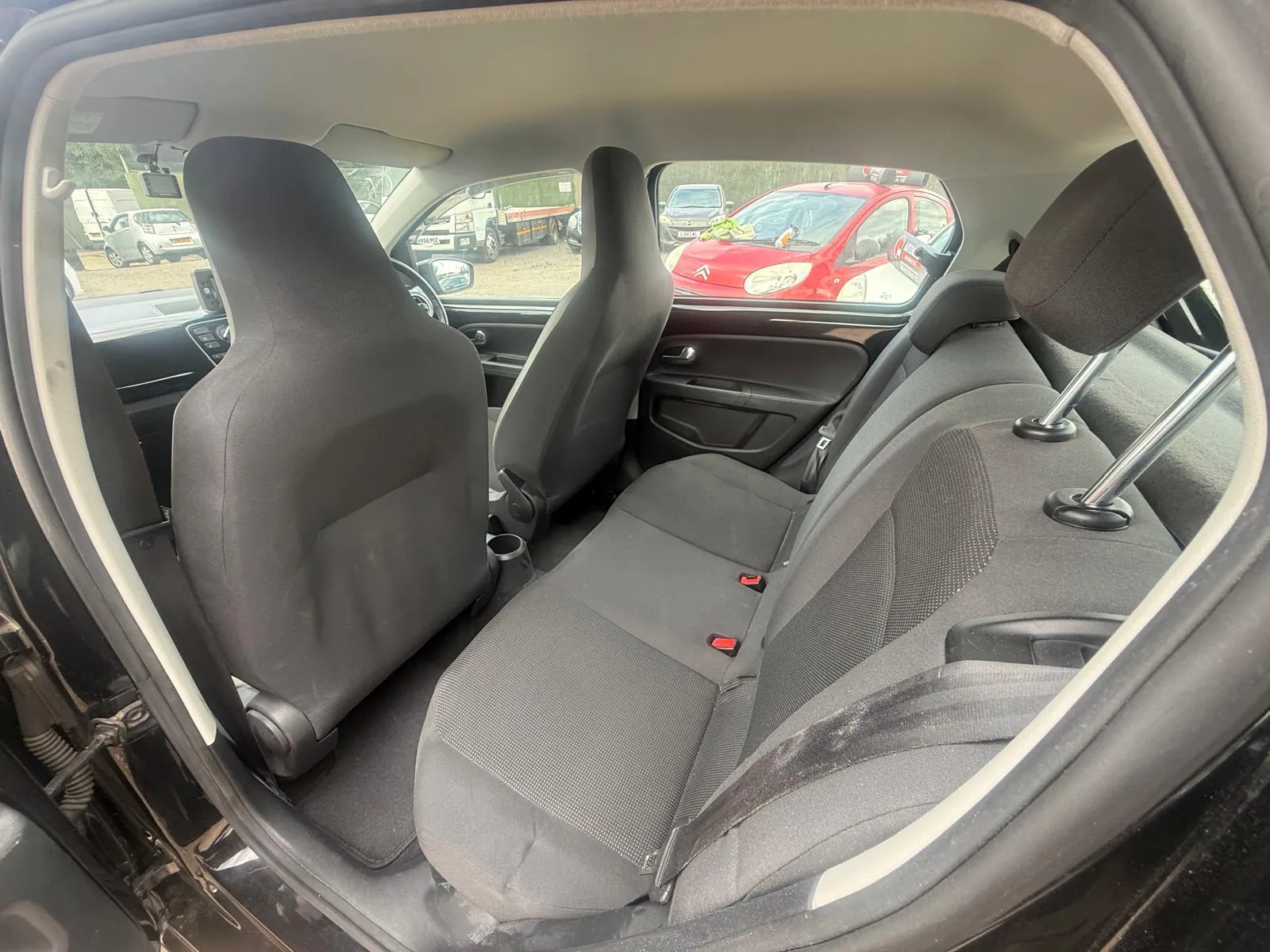 vehicle-media-17