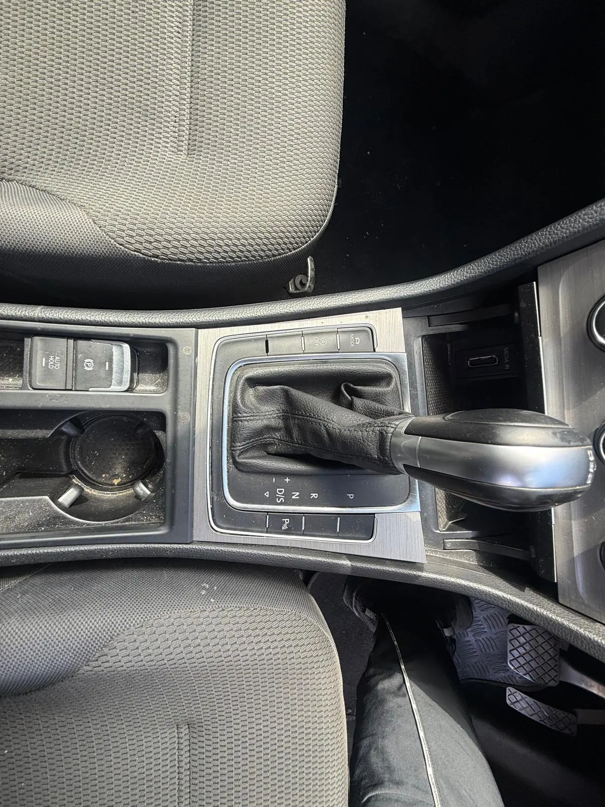 vehicle-media-18