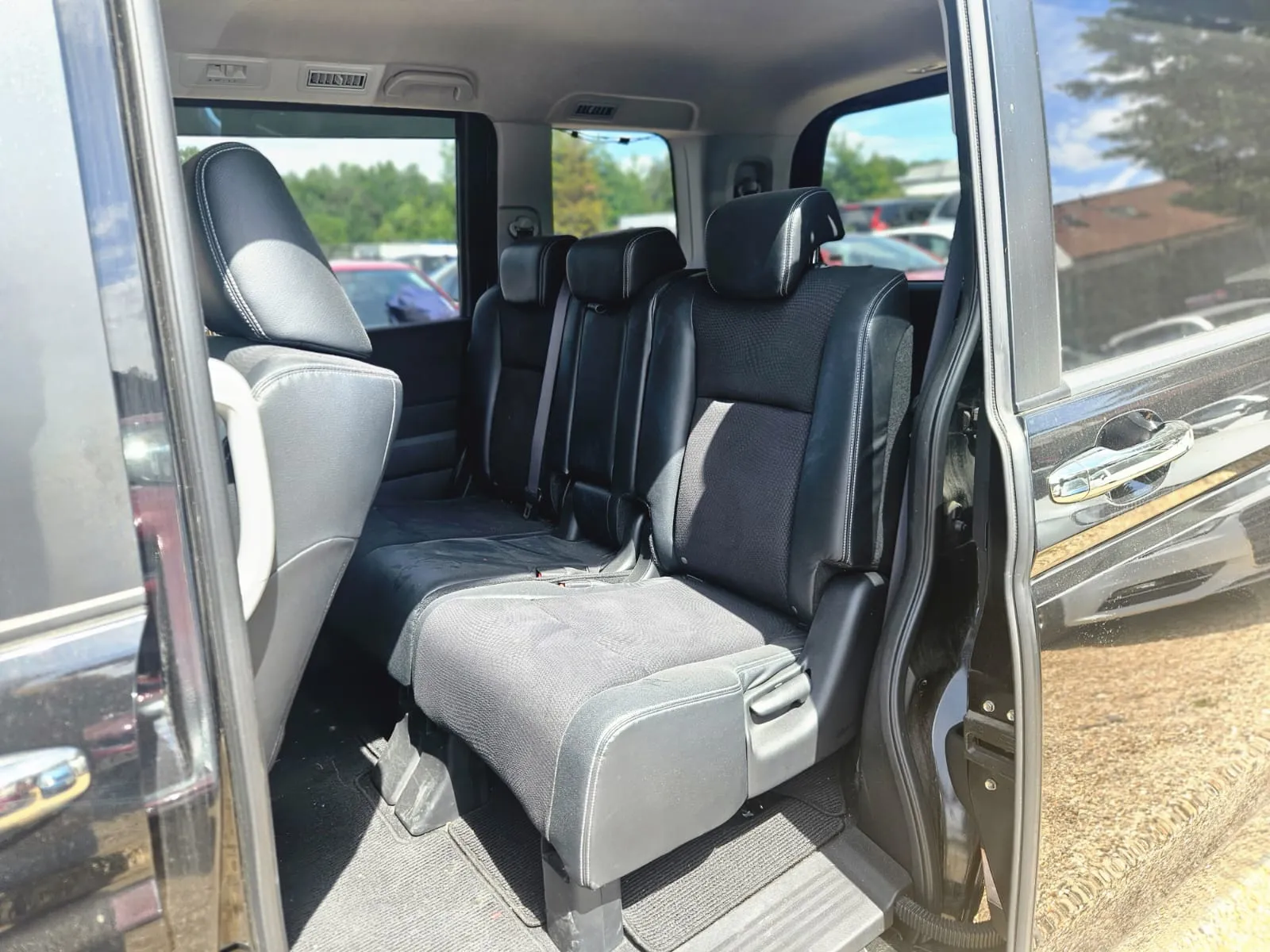 vehicle-media-12