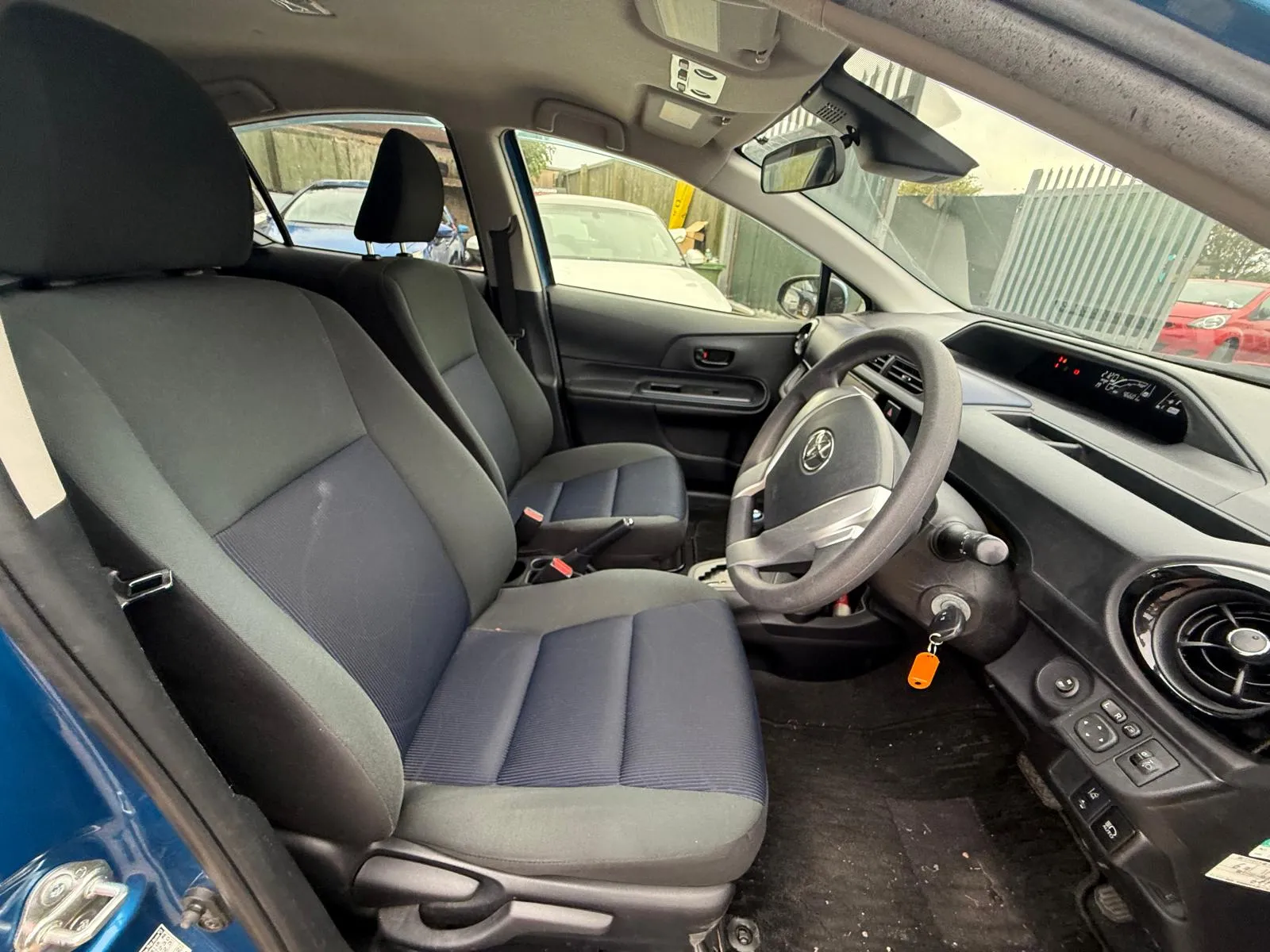 vehicle-media-28
