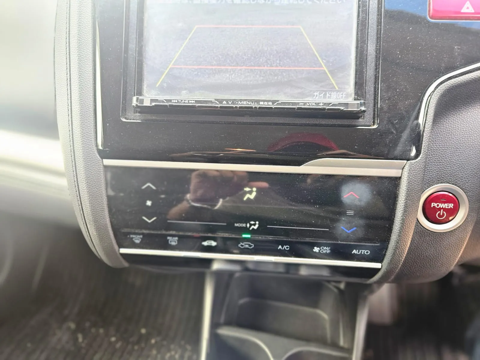 vehicle-media-26