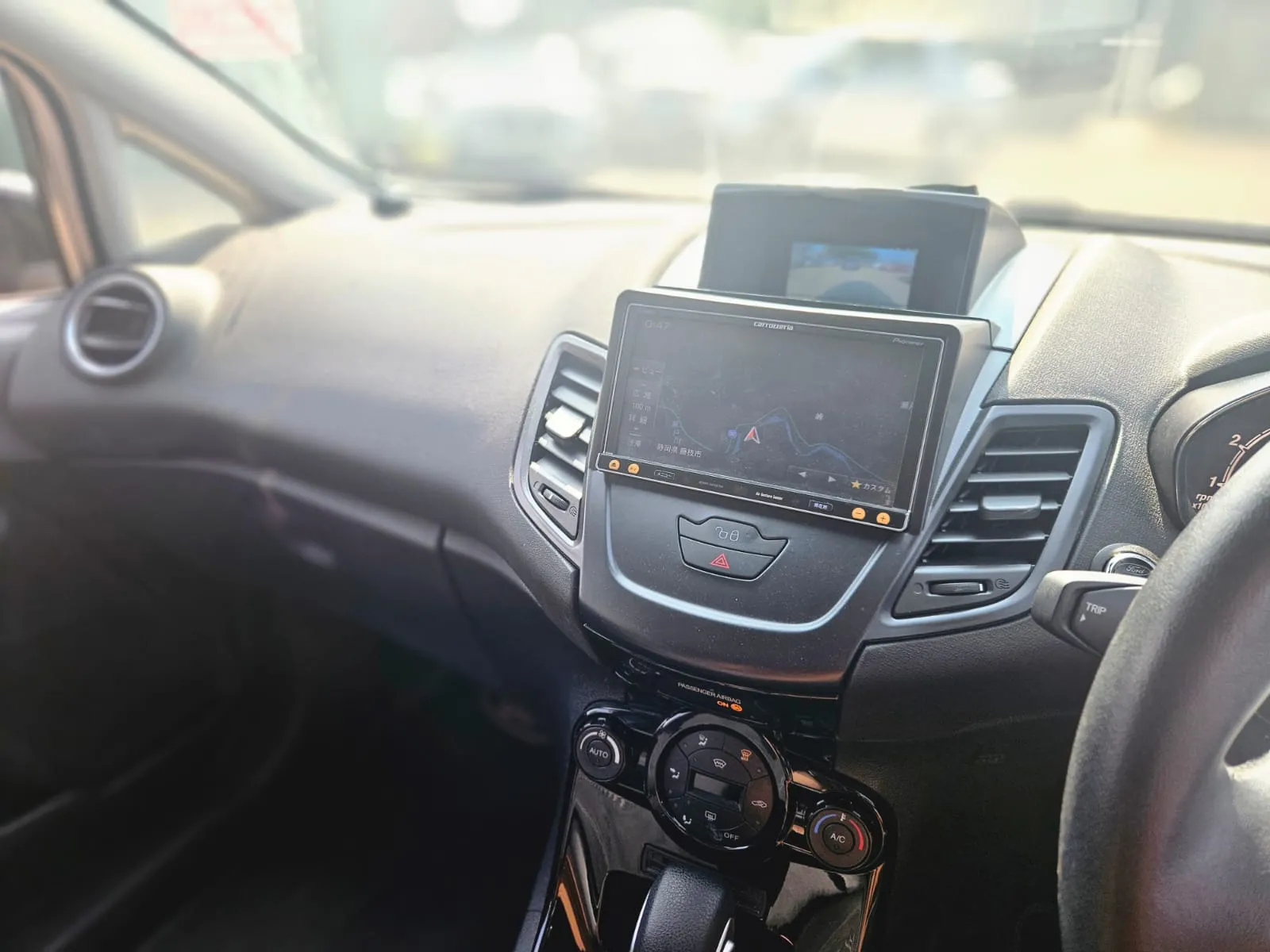 vehicle-media-30