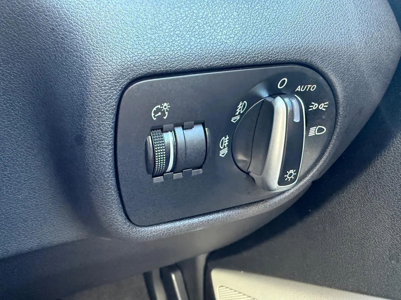 vehicle-media-18