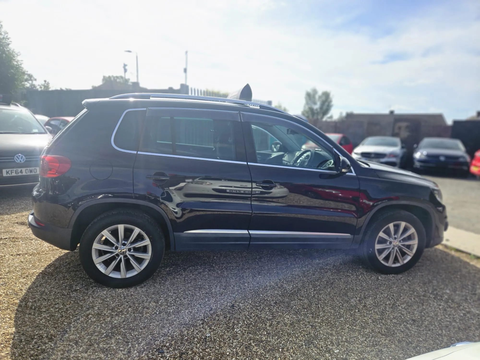 vehicle-media-12