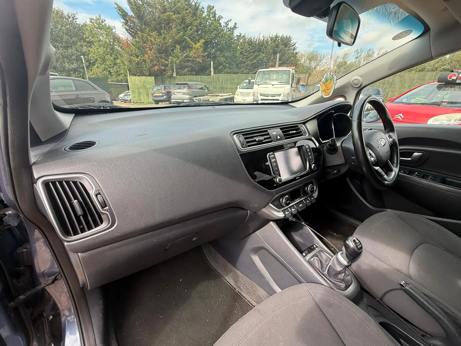 vehicle-media-19
