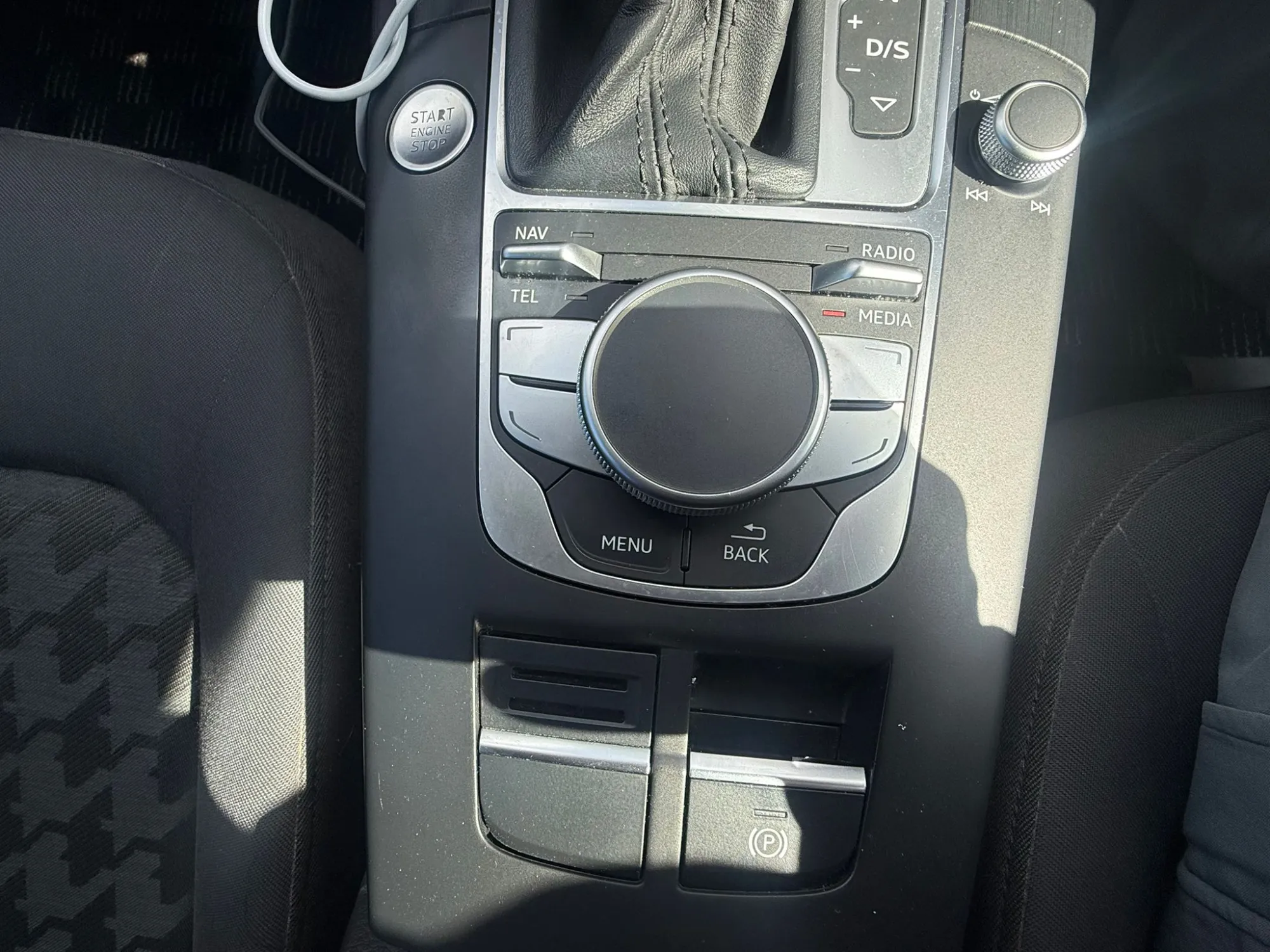 vehicle-media-31