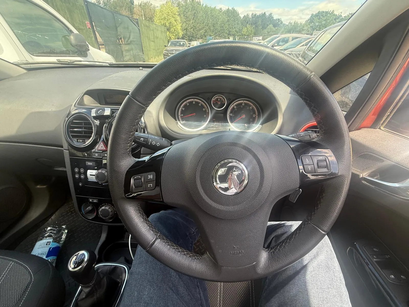 vehicle-media-27