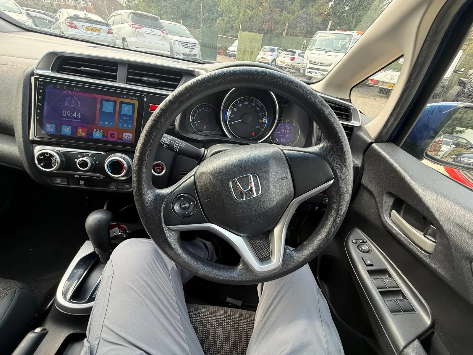vehicle-media-17