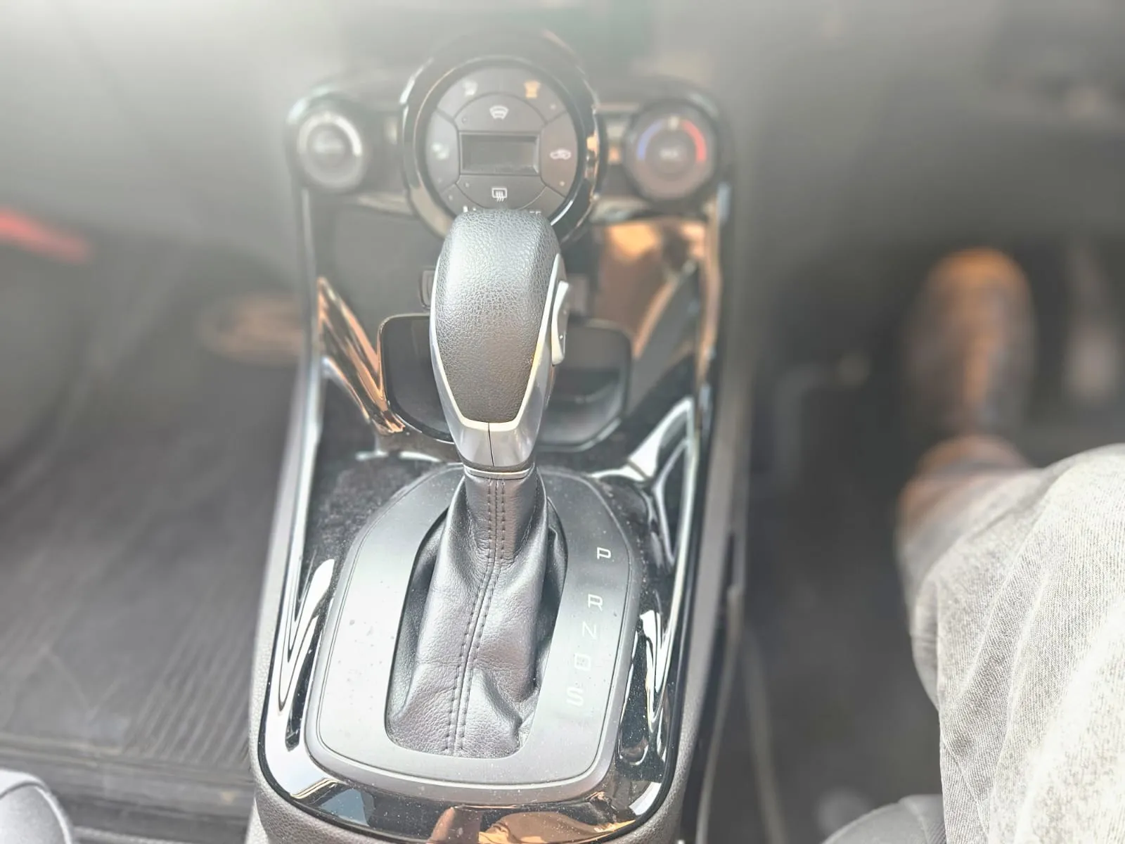 vehicle-media-27