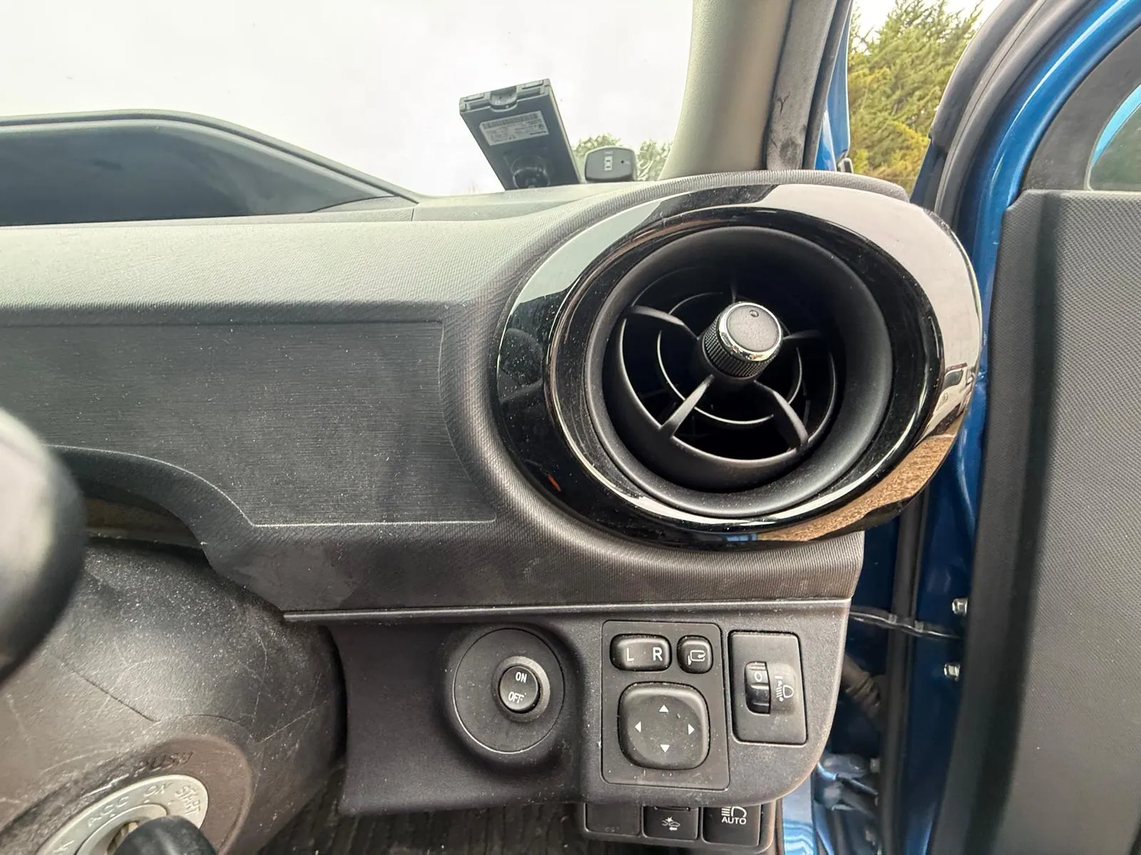 vehicle-media-29