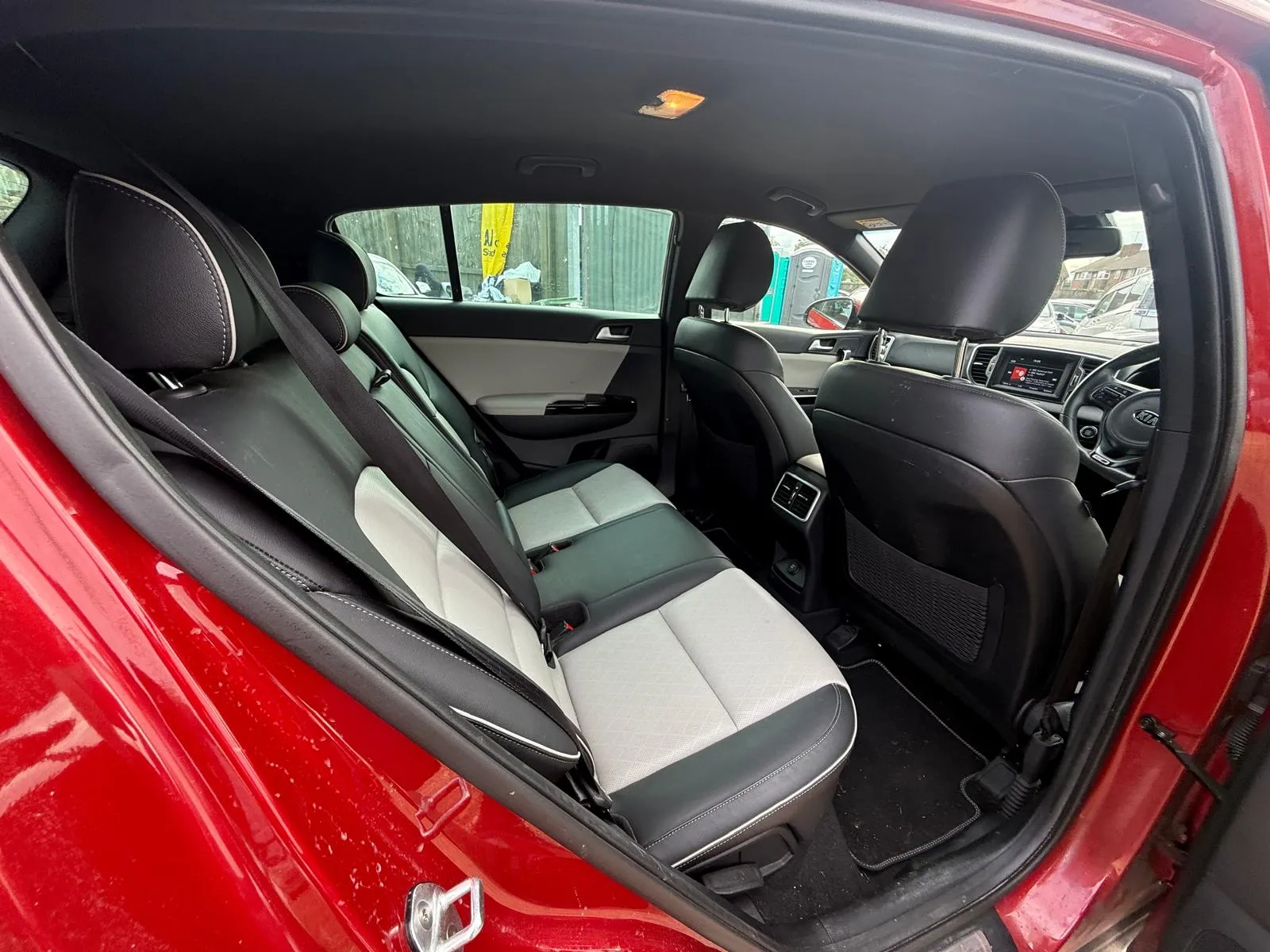 vehicle-media-27