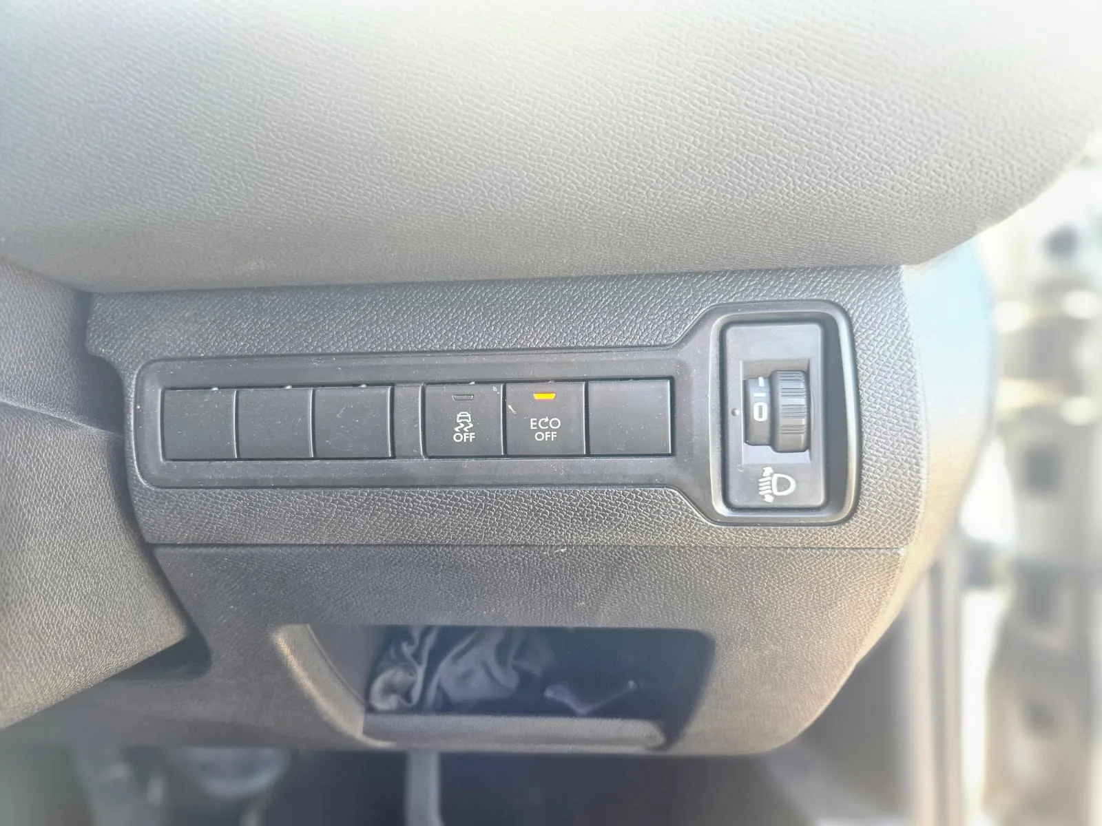vehicle-media-16