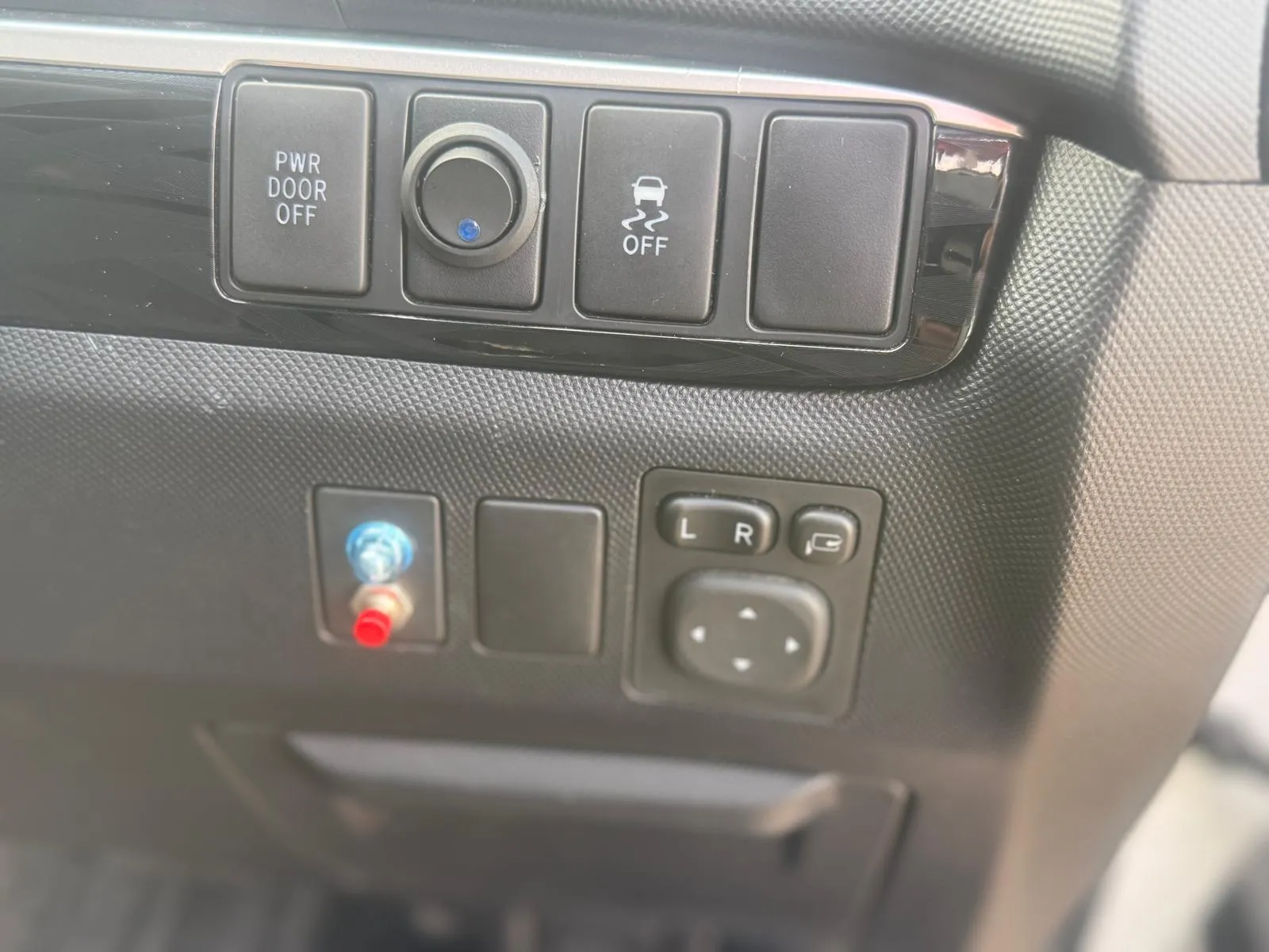 vehicle-media-32