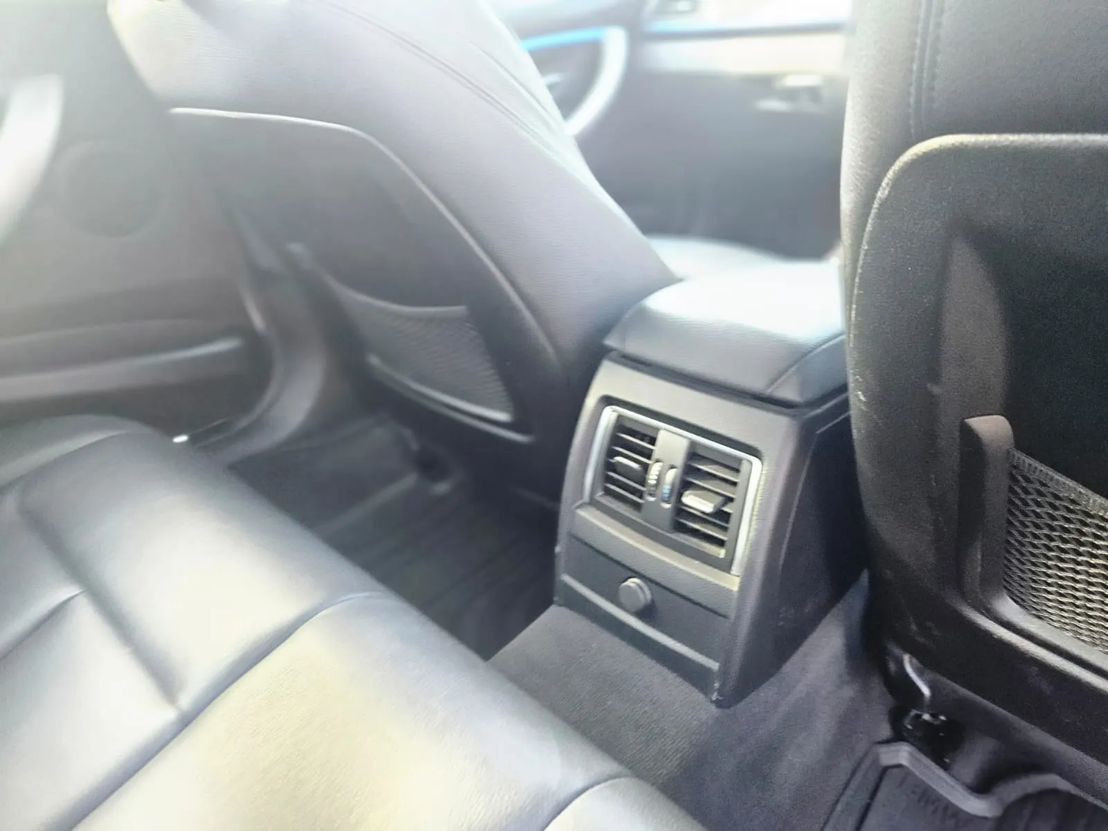 vehicle-media-19