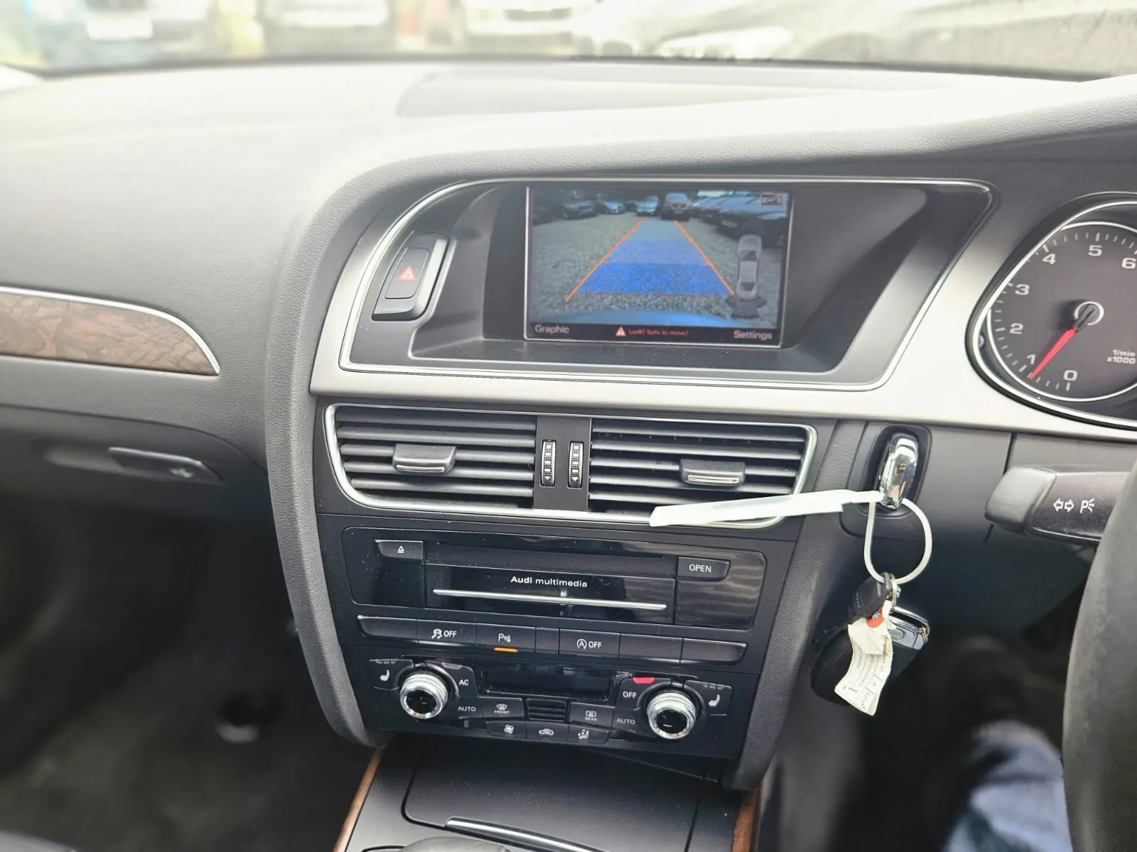 vehicle-media-24