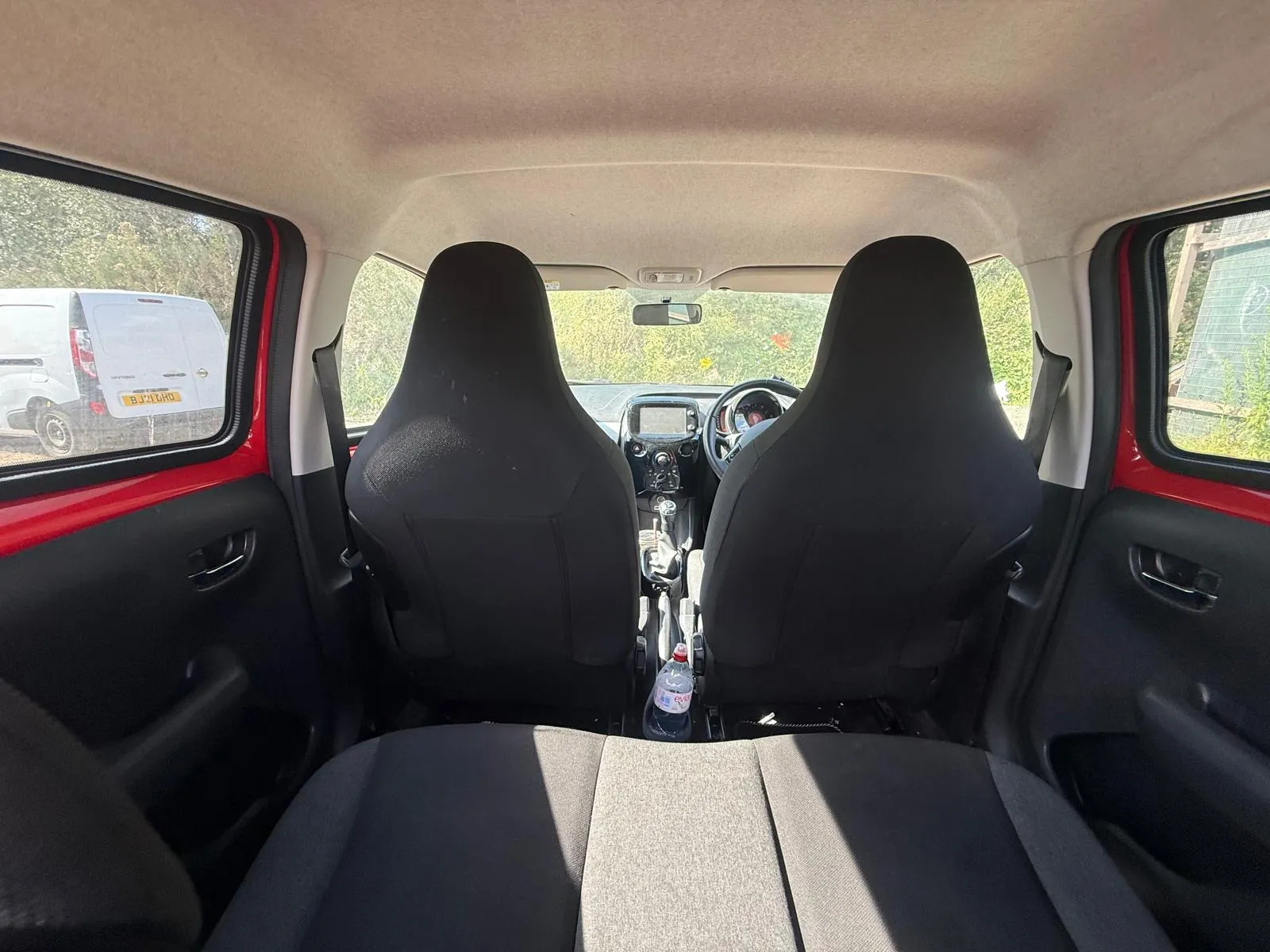 vehicle-media-14