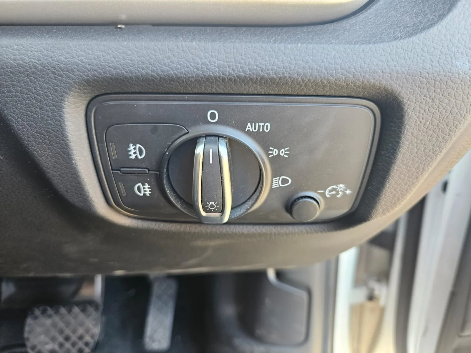 vehicle-media-24