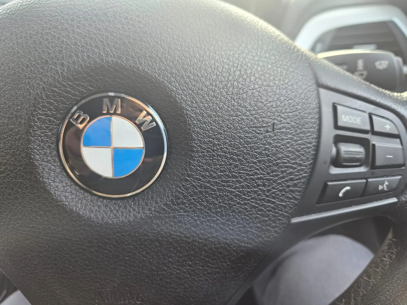 vehicle-media-25