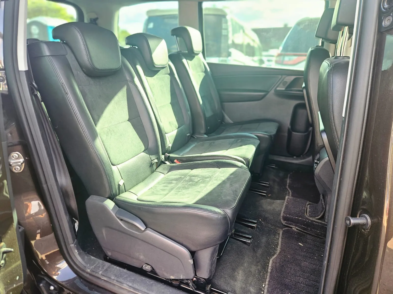 vehicle-media-21