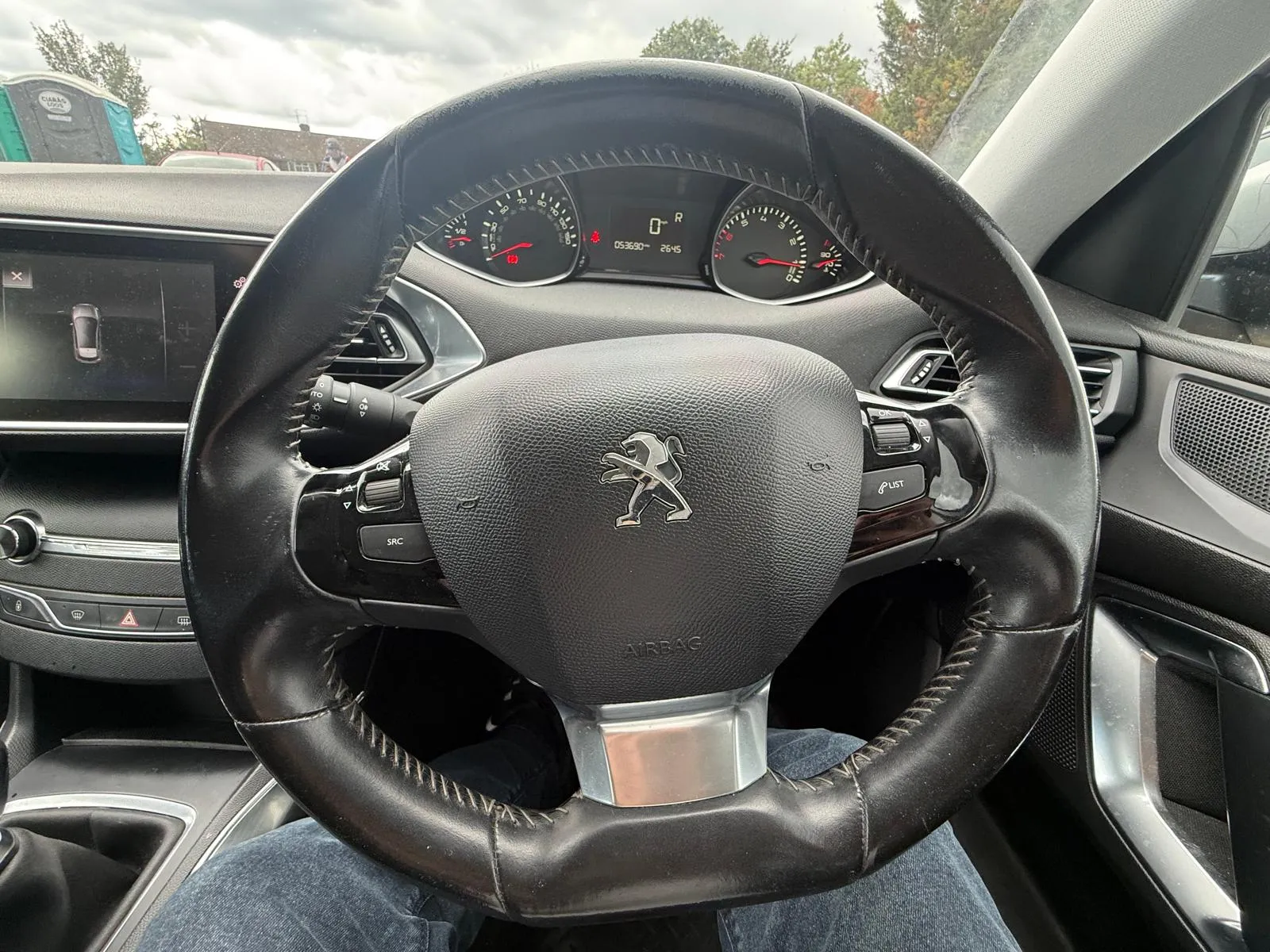 vehicle-media-45