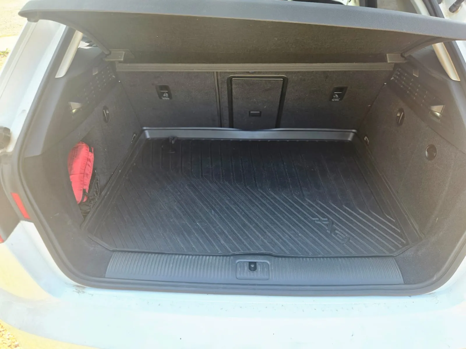 vehicle-media-14