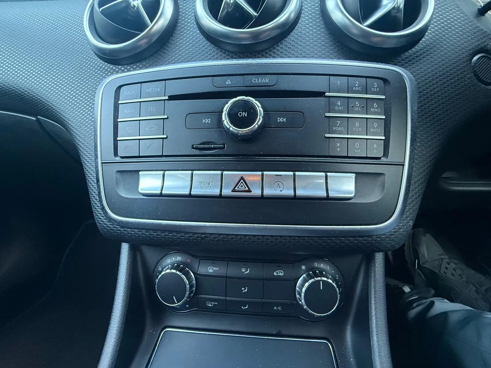 vehicle-media-34