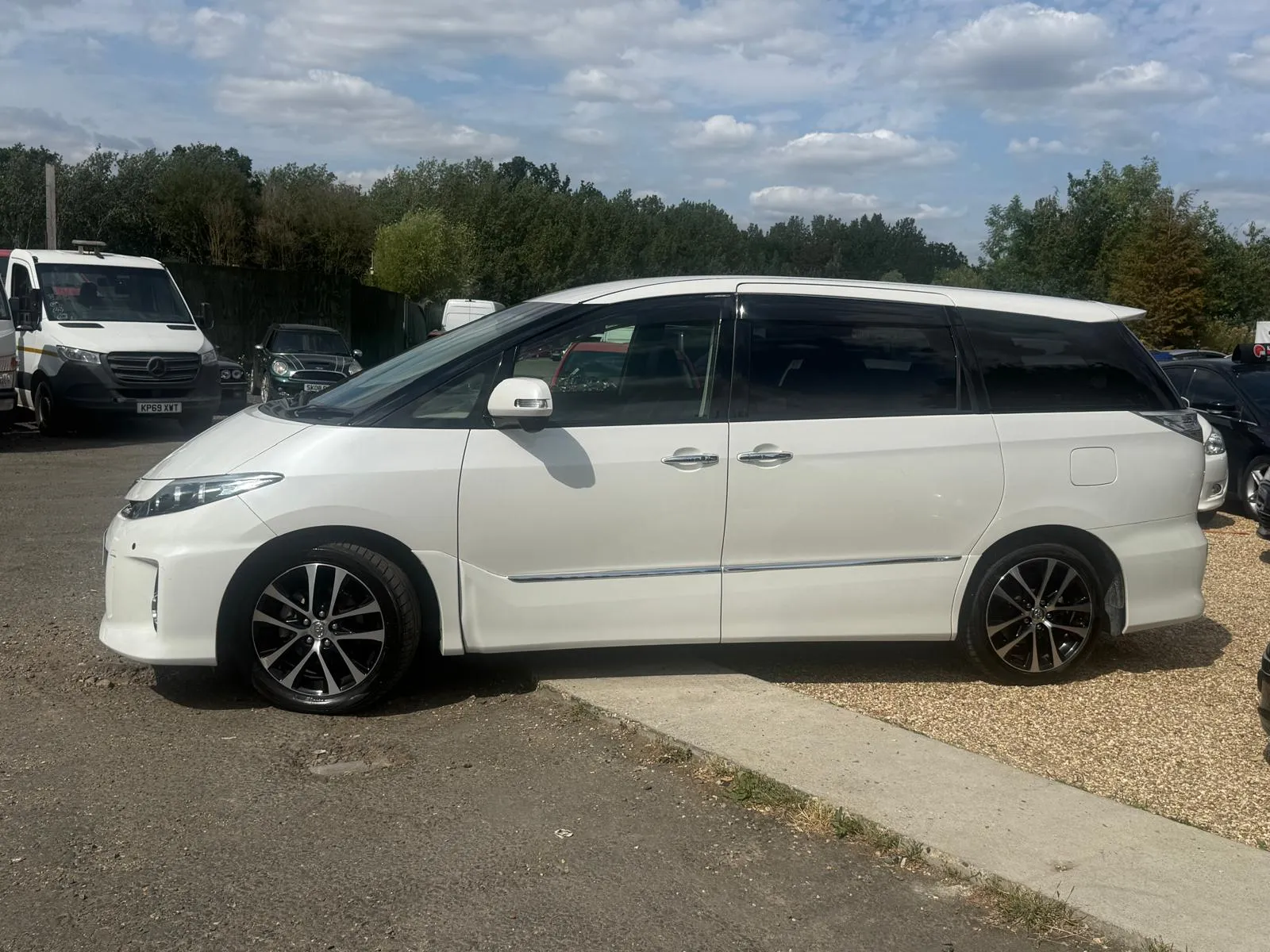 vehicle-media-8