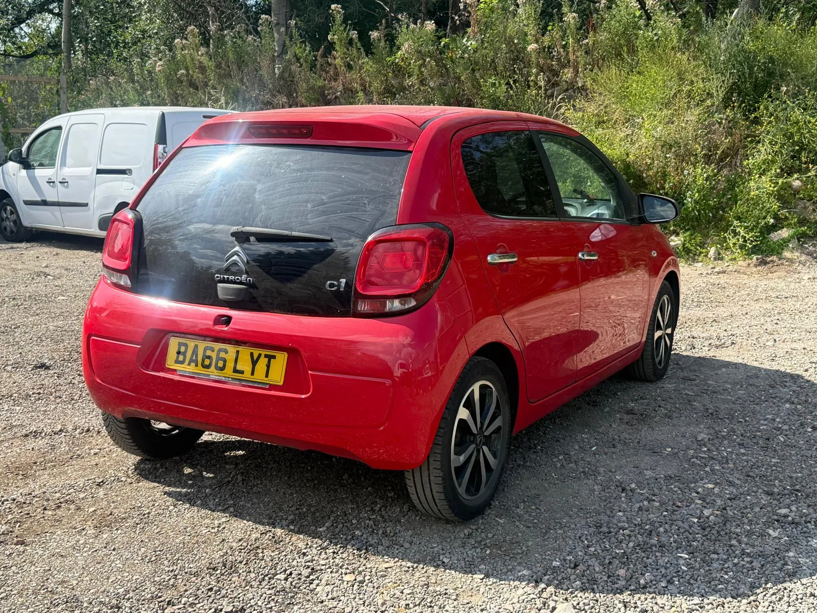 vehicle-media-10