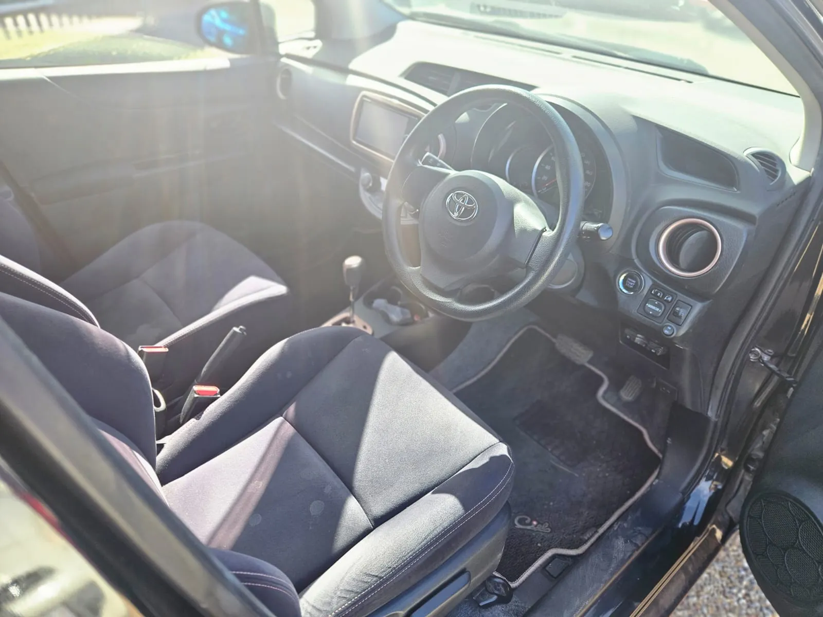 vehicle-media-14