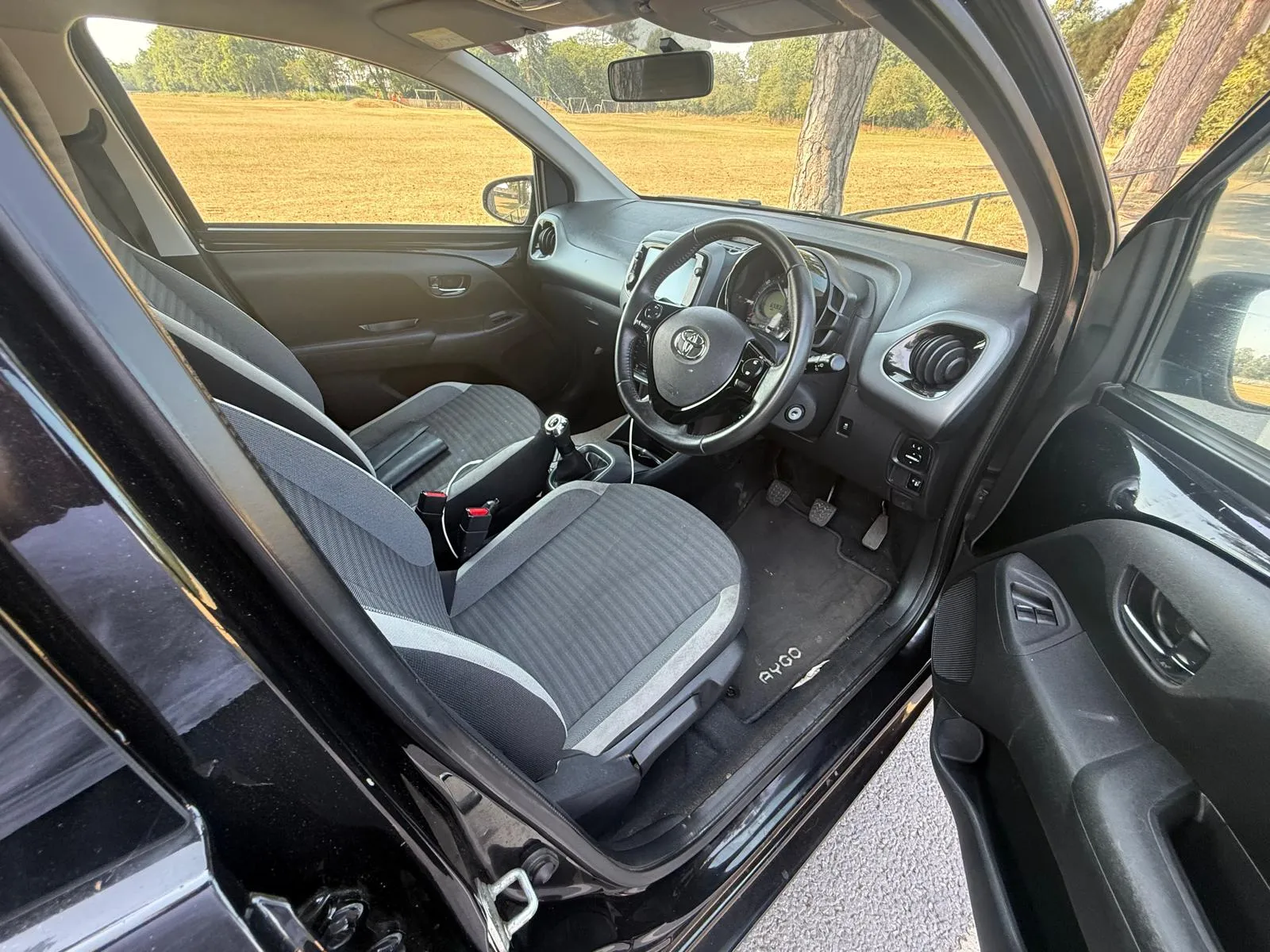 vehicle-media-29
