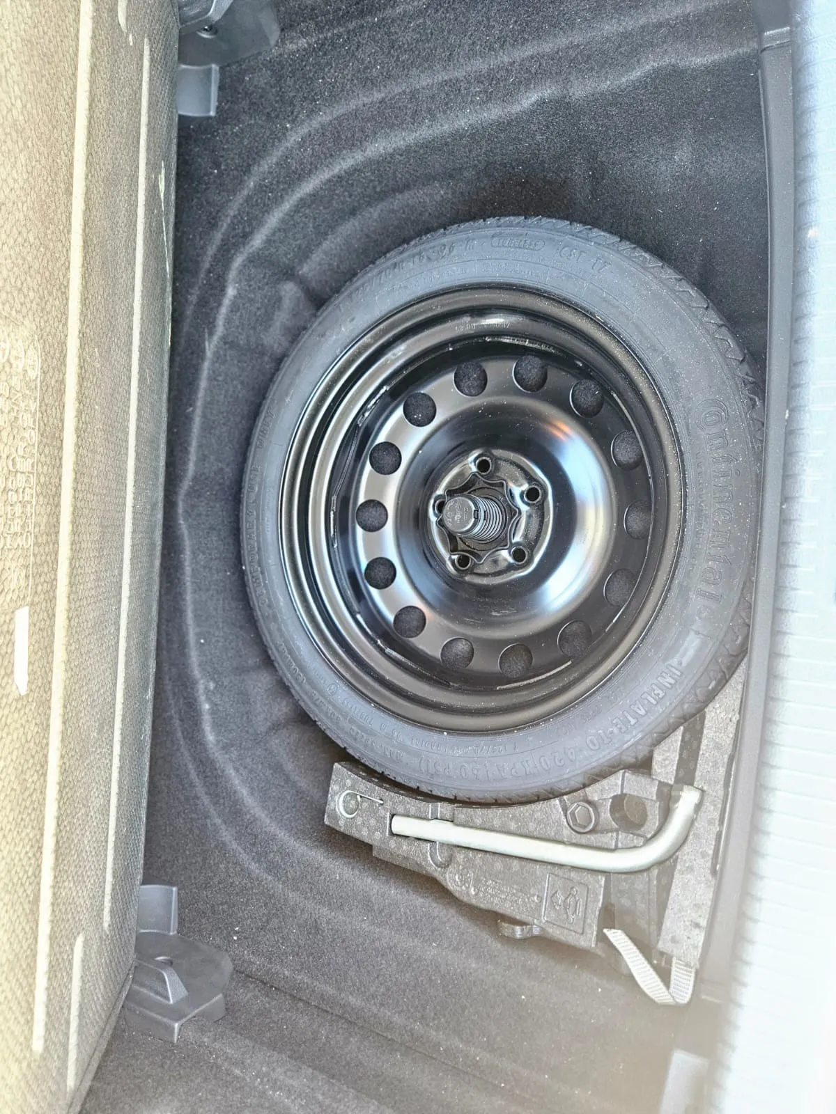 vehicle-media-14