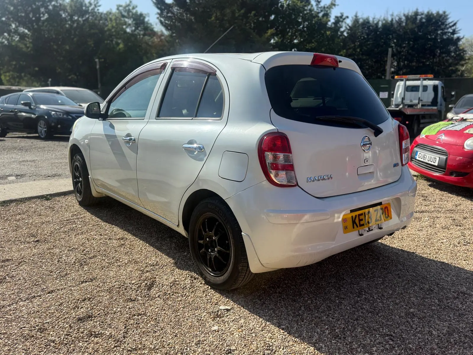 vehicle-media-12