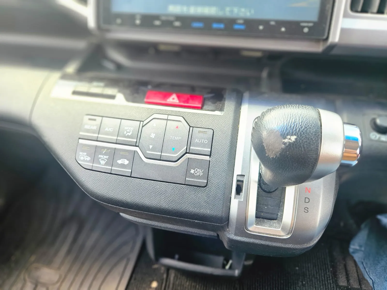 vehicle-media-34