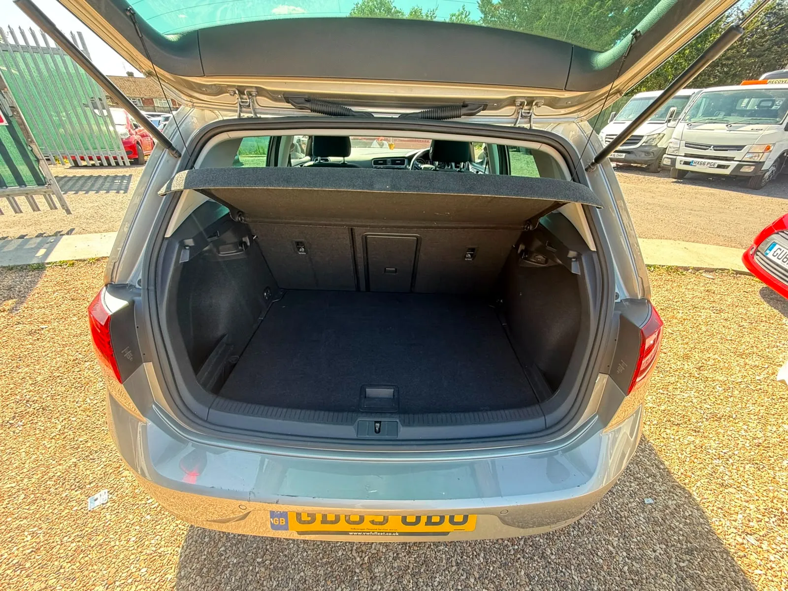 vehicle-media-14