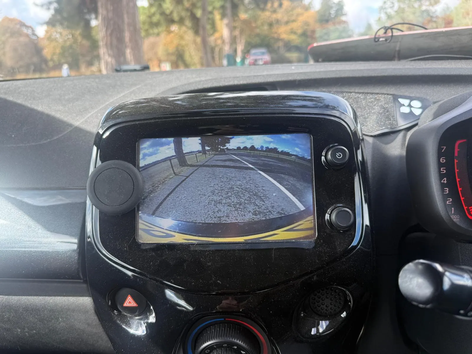 vehicle-media-29