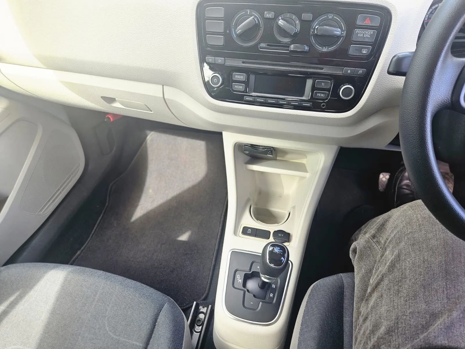 vehicle-media-20