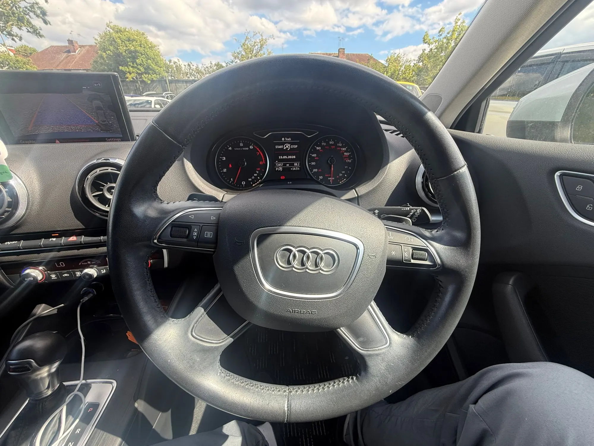 vehicle-media-28