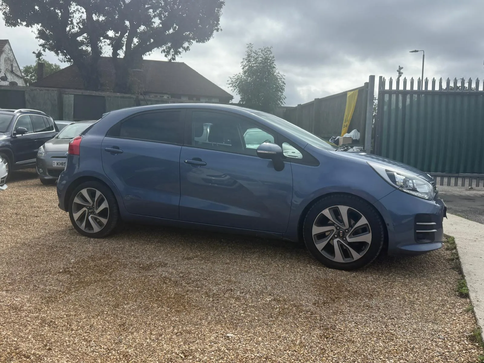 vehicle-media-6